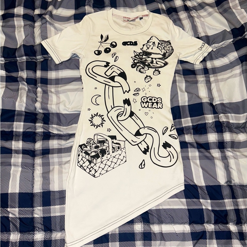 White Graphic Print Dress